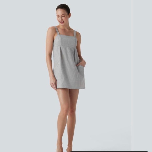 HALARA Dresses & Skirts - HALARA Gray Plaid Mini Dress